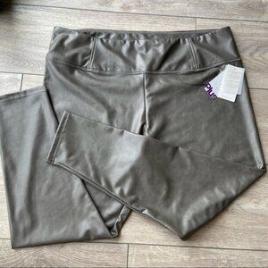 NWT 7 For  All Mankind Faux Leather Legging